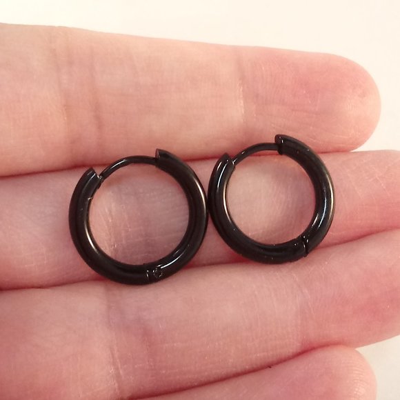 Mens Black Stainless Steel Smooth Hoop Earrings 17mm Party Gift - Picture 3 of 3